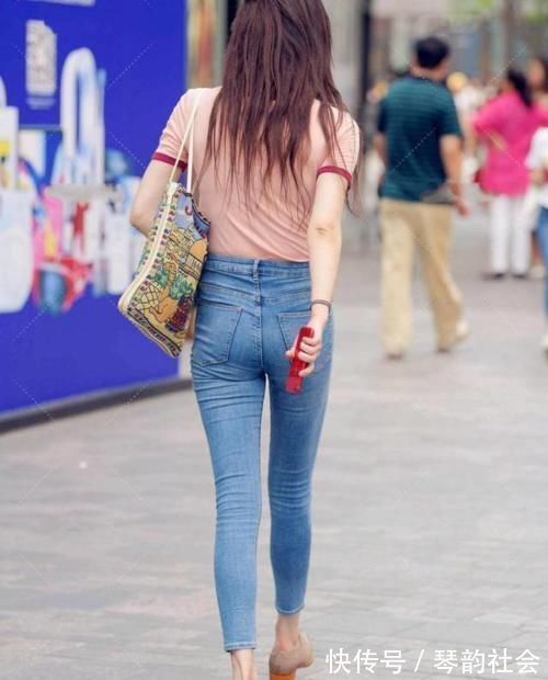 牛仔裤|异国风情其实穿起来很简单，配饰更增添时尚感