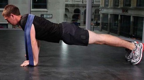 男人|长期做俯卧撑的男人,后来发生了什么