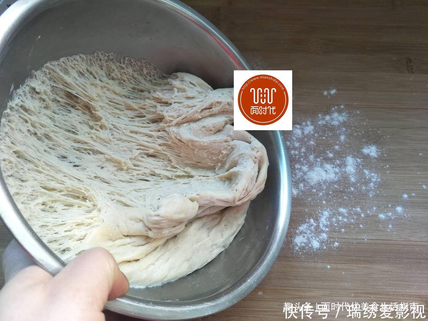 好吃|这个芝麻饼,香嫩酥脆真好吃,比面包还香,做法简单,一学就会!