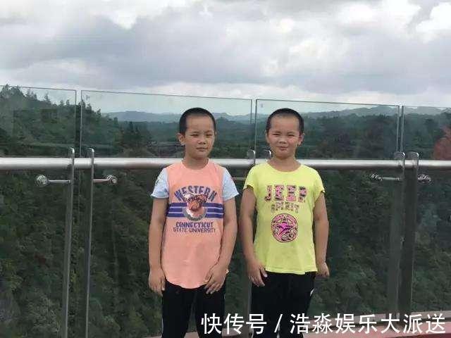 美国|双胞胎男孩，一个在美国长大，一个在中国长大，长大后不像亲兄弟