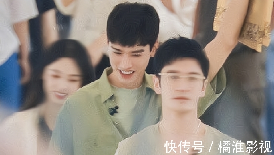 黄晓明|黄晓明和宁静,龚俊和周也,龚俊和姚安娜,《中餐厅5》看点满满