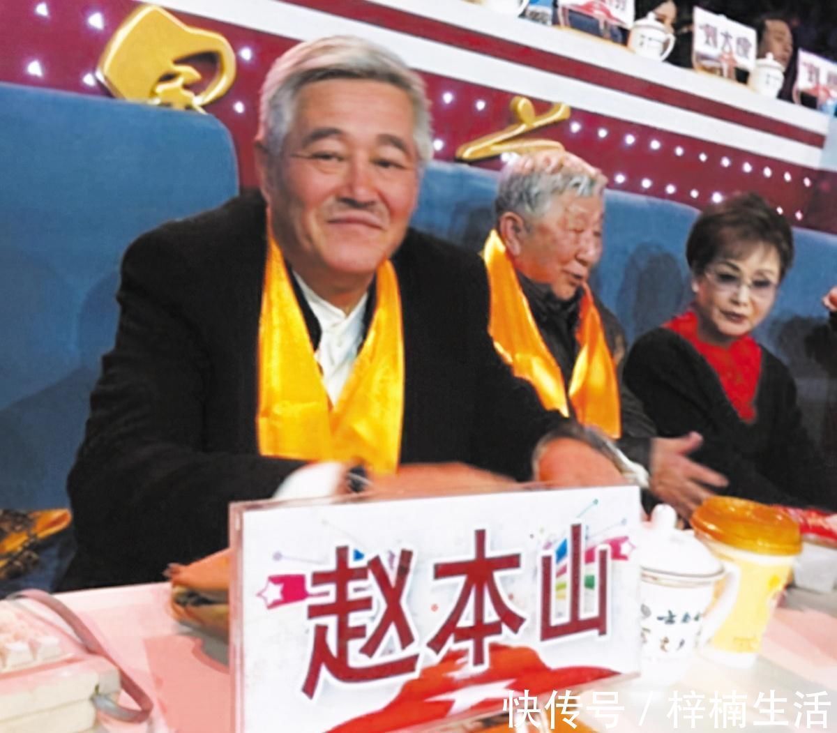 央视|陈佩斯坐镇《金牌喜剧班》,央视为节目下足血本,神秘嘉宾引猜测