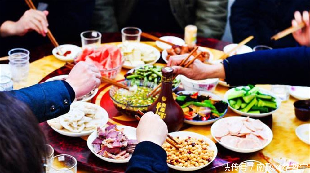 搭配|大年初一,吃团圆饭少不得这3样下酒菜,搭配合理,陪长辈喝一个