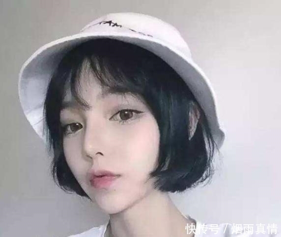 扎丸子头|女人无论多少岁,留了这4种发型可能会显老10岁!