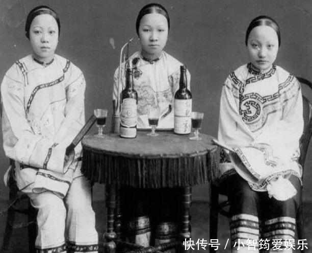 朴素|晚清旧照:满族、汉族、蒙古族服饰的对比,还是汉族服饰朴素好看