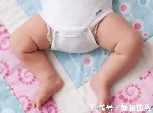 一惊一乍|婴儿会在睡梦中偷笑?关于新生儿的小秘密,新手爸妈都了解过吗