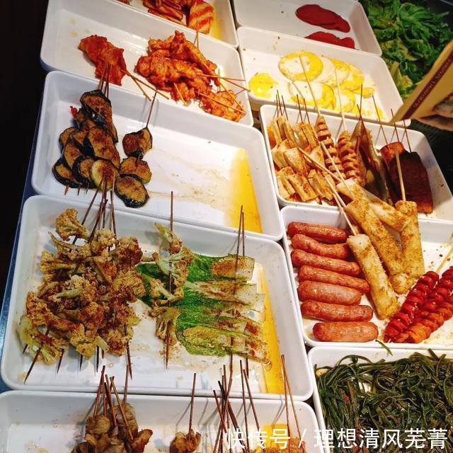 梅干菜扣肉|每个学校的食堂,都有很多饼可以选!