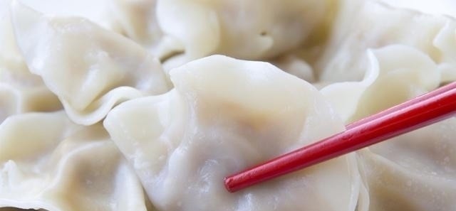 包萝卜饺子时，别放“此2物”，很多人会放，萝卜味道很怪还发苦