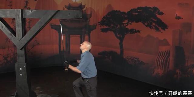 四棱锏&这把老外复原的中国古代四棱锏,威力骇人,测试起来简直太残暴