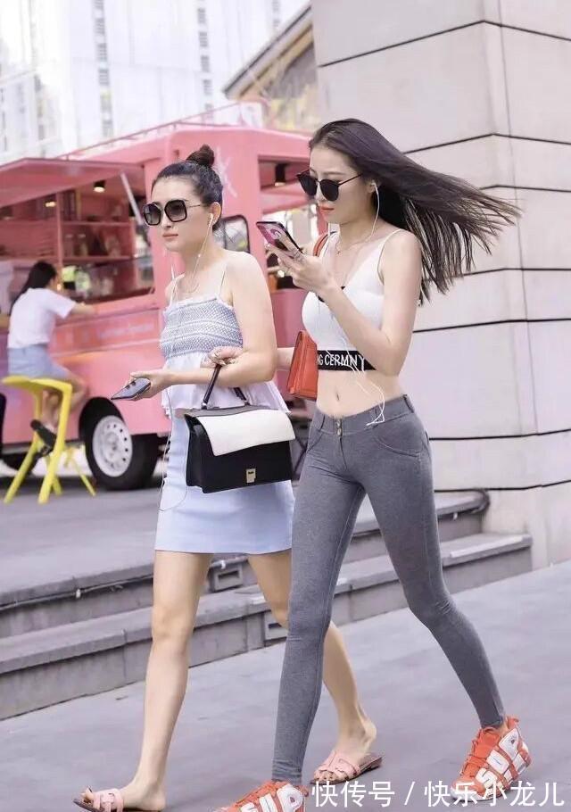 女神 灵动甜美的打底裤充分展现女神气质,舒适又显气质,低调时尚