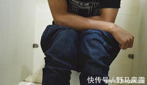 身体|每天靠墙站10分钟,坚持一个月,身体有何好处