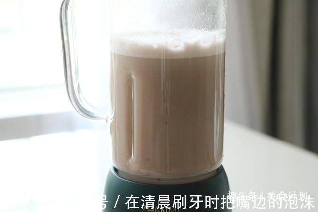 15分钟的懒人早餐,连吃3天都不腻,营养丰富元气满满,孩子爱吃