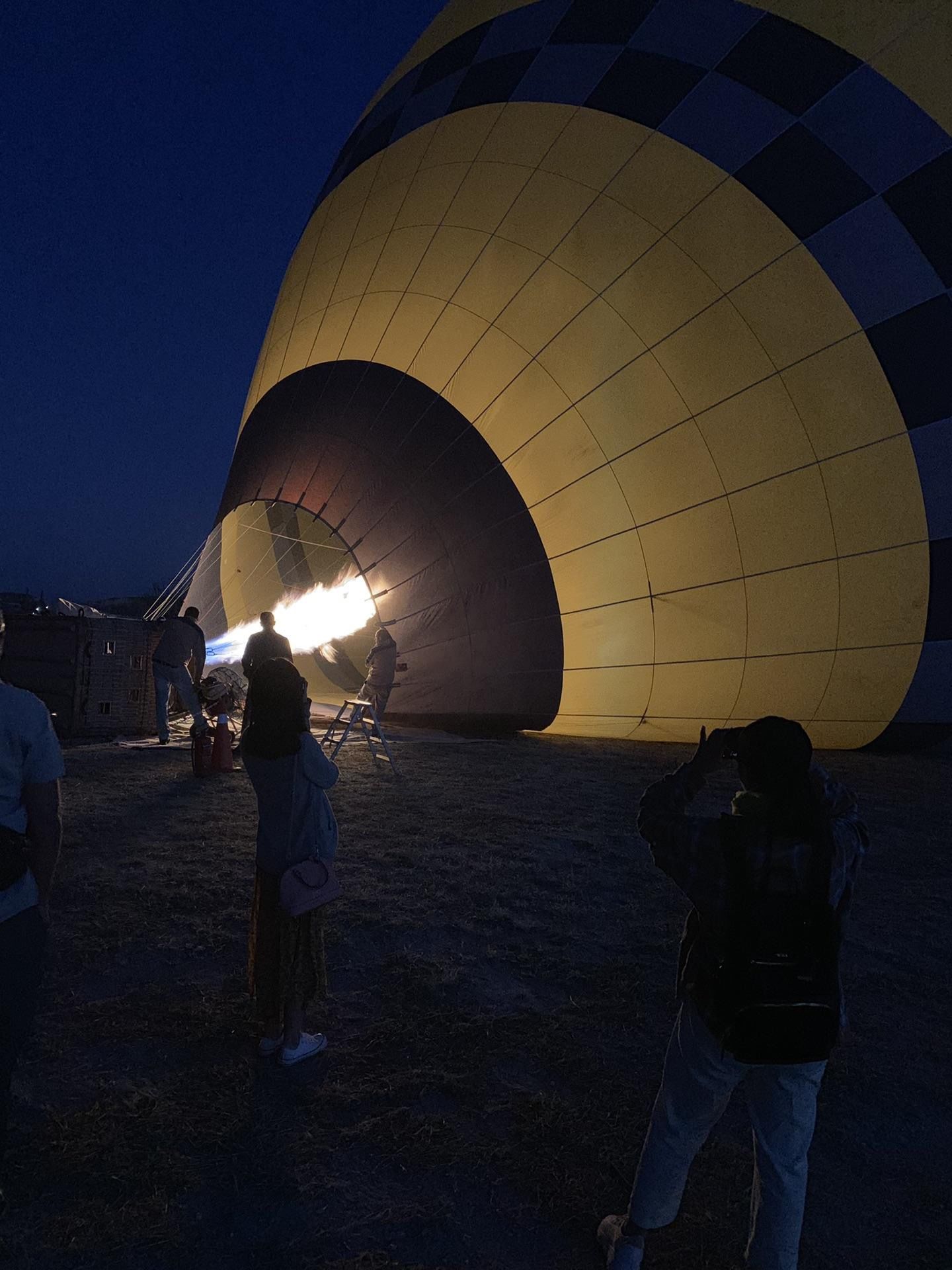热气球|星月之国｜土耳其热气球、老爷车之旅