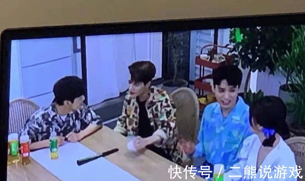 欣欣子|龚俊虞书欣录节目，男方看女方的眼神太甜！张哲瀚却莫名被cue