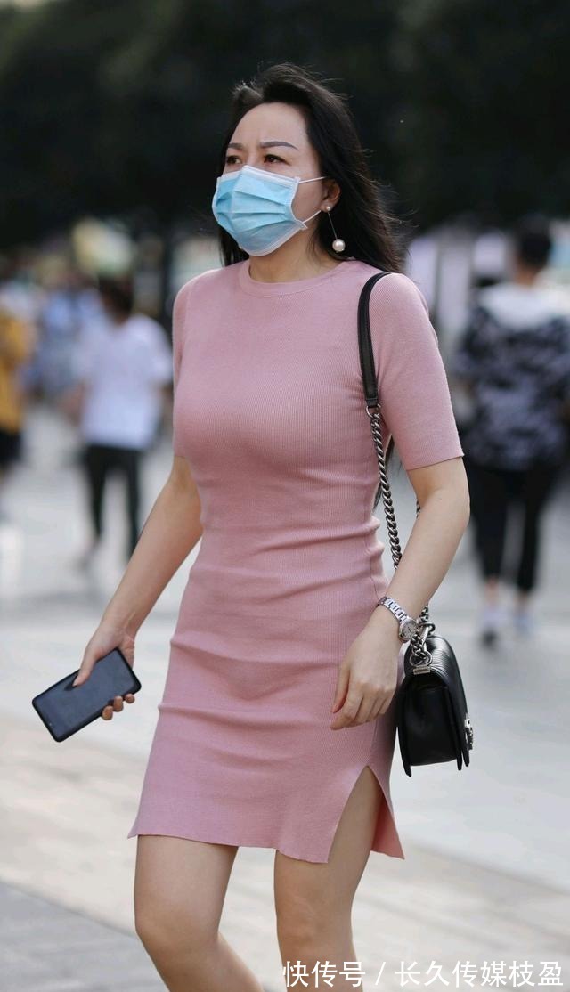 纯色|裙子更遮肉，气场强，时尚，追求完美的女孩都喜欢