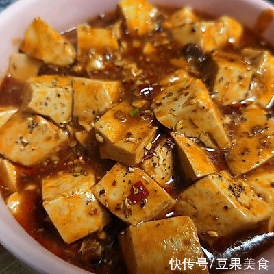 下饭神器麻婆豆腐，拌饭还能吃三碗