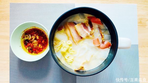 大厨|这道腊排骨腊肉火锅比米其林大厨做的还好吃