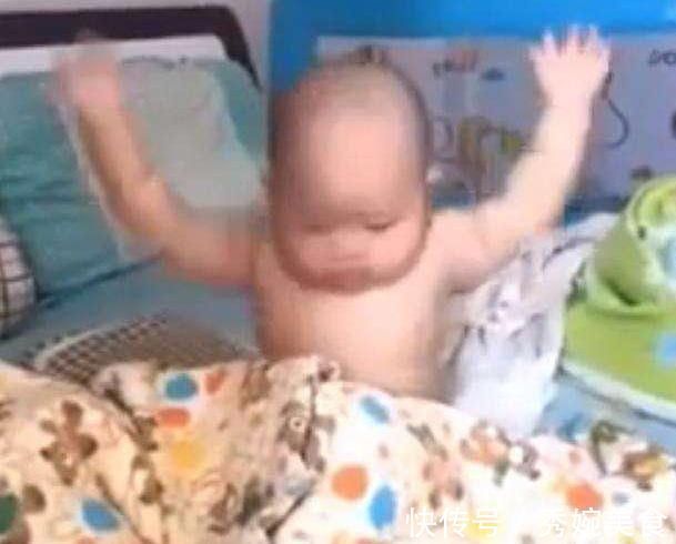 理发师|宝妈趁宝宝睡着,偷偷给宝宝剪成光头,宝宝醒来后的反应太搞笑