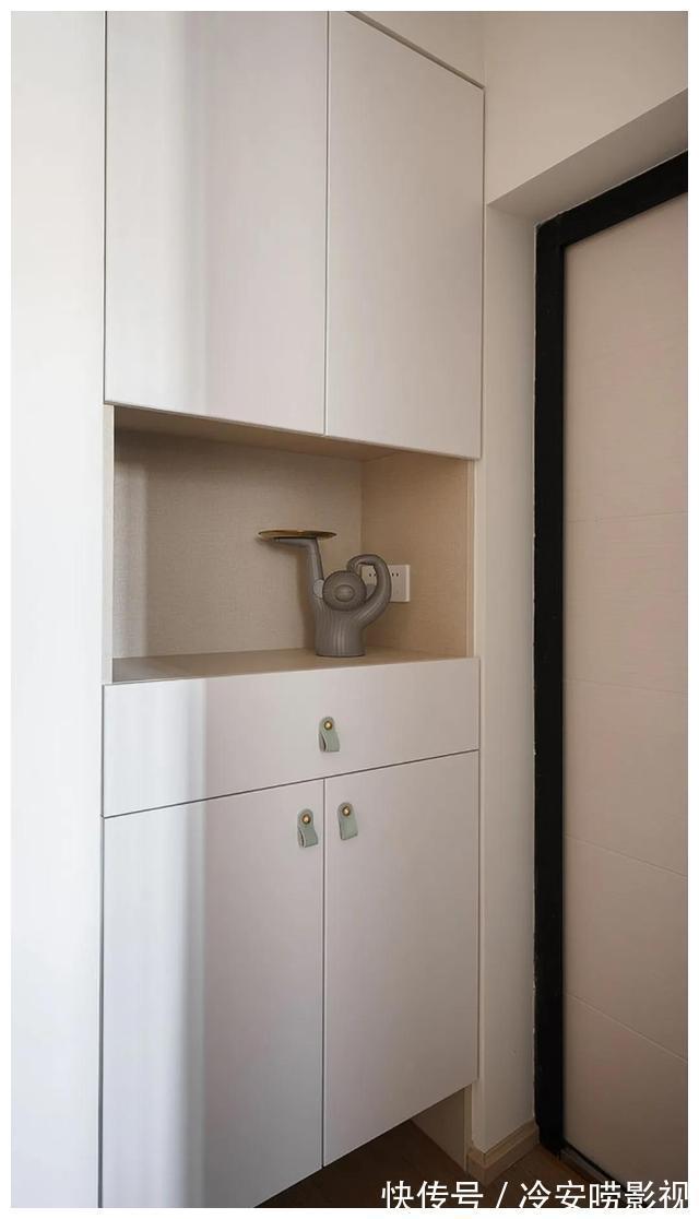 规划|50㎡手枪户型,变身通透两居室,还规划出三个办公区,太实用了!