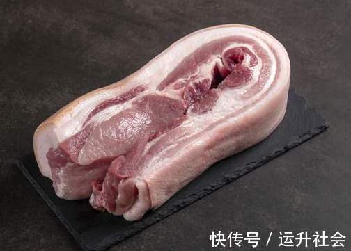 腌腊肉|腊肉别只会放盐,掌握腌腊肉的3个小窍门,腊肉鲜香入味不发霉