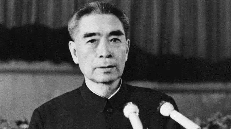 周总理&周恩来45岁生日当晚写下了《我的修养要则》,其硬笔书法亦惊艳