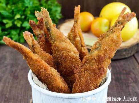 鱼肉|炸鱼时，裹面粉还是裹淀粉都不对，教你正确方法，外酥里嫩