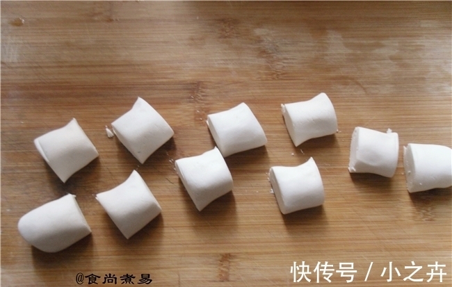 糯米粉|此款糯米小吃，软软糯糯香甜可口，嚼起来会弹牙，做法超简单