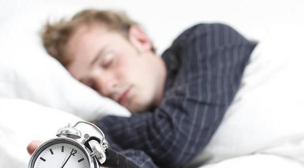 中风|为何有人睡觉时会流口水,或许是几种疾病引起的,别大意了!