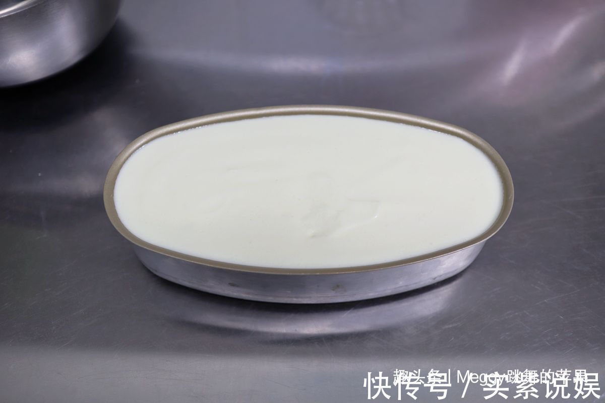 细砂糖|无油少糖的酸奶蛋糕,口感清爽还低脂,成本6元比轻乳酪蛋糕划算