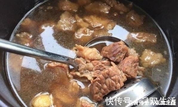 牛腩|牛肉每次都炖不烂偷学爷爷秘方，加1勺此“调料”，软烂不塞牙