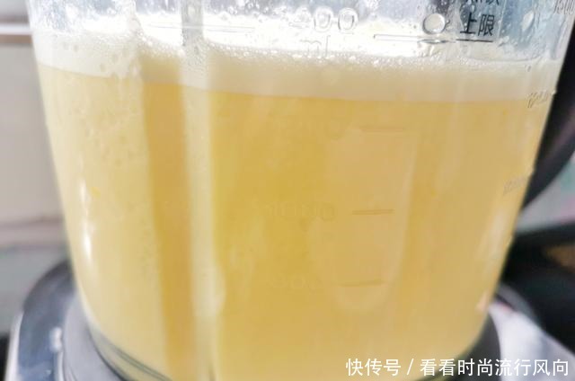 外面卖的玉米汁为什么好喝原来只加清水还不够，分享正确做法