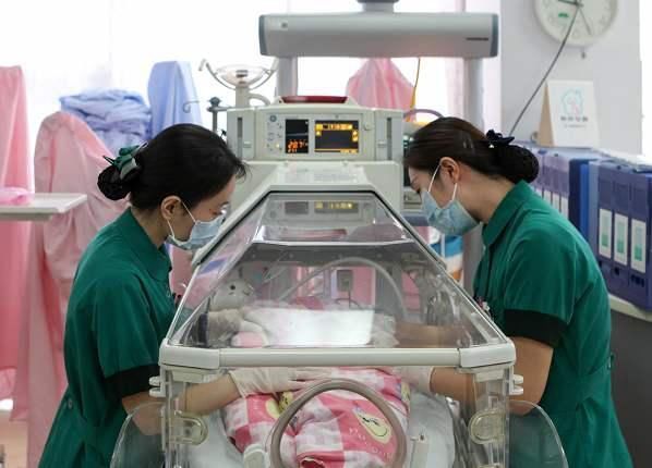 早产|那个出生仅400克的“巴掌公主”,如今咋样了?网友:真是奇迹