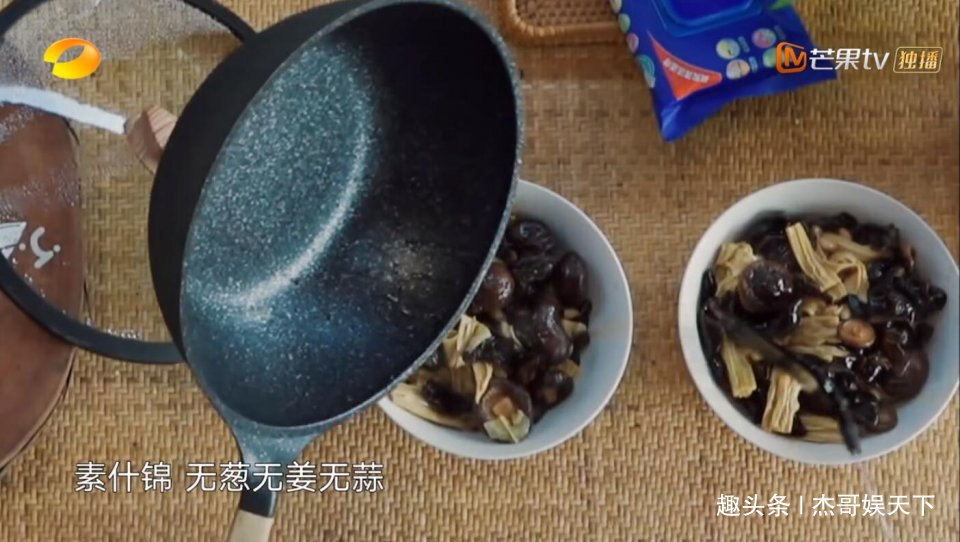 向往生活|陶虹，最不該出現(xiàn)在蘑菇屋的人，但卻是黃磊最喜歡接待的人