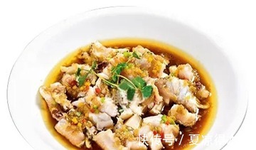 美食|美食推荐美极鸭唇、香炸芝士土豆、剁椒蒸龙趸鱼腩制作方法！