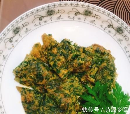 四月多吃這個野草，用它來煎雞蛋，清香甘甜令人回味無窮！