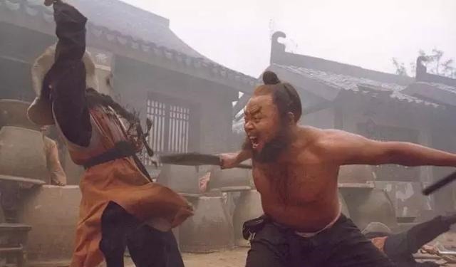 林冲$水浒传中最无道德底线的人,利用林冲,陷害卢俊义,下场也最凄惨