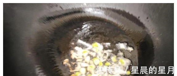 西红柿|别吃西红柿煮面了,我家面条这样吃,一周能吃六次,孩子最爱!