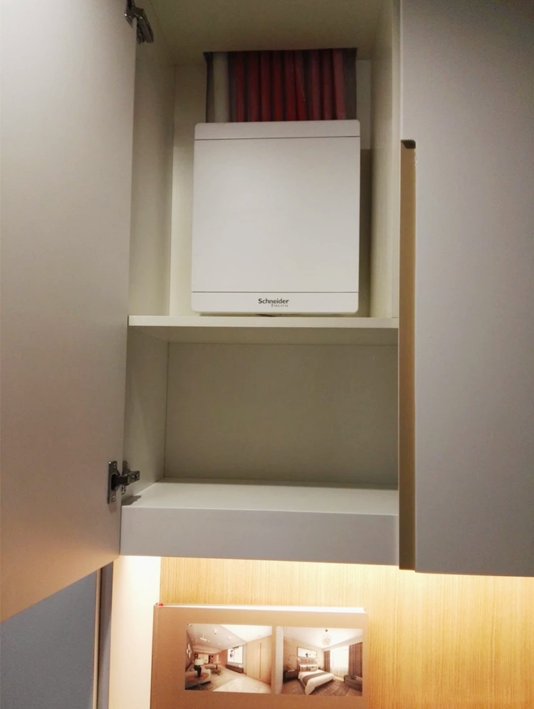 饰物|装修时可以用这四种方法美化家里的配电箱,要美丽,不要狗皮膏药