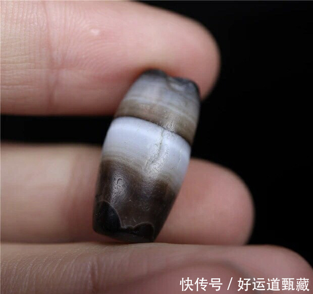 游丝|千种玛瑙万种玉,缠丝玛瑙色带细如游丝,温润半透,油润透明(一)