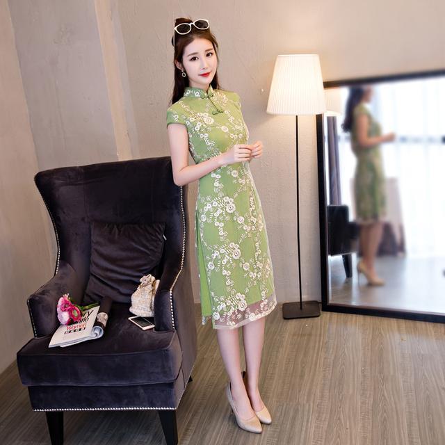 妈妈装|轻薄透气的旗袍、十分显瘦，更加衬托你高贵典雅的气质