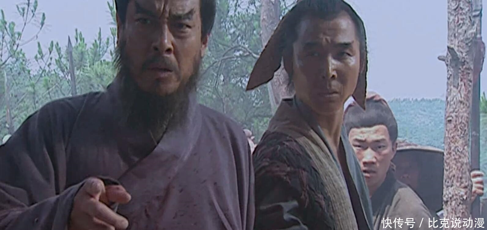 阮氏三兄弟|为什么阮小七能被评为“上上人物”?阮小七披龙袍是故意的