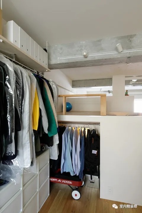 洗衣机|一家四口挤55㎡小家，收纳到位，不买沙发不买床，照样住得舒服