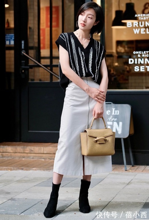 氛围感|早秋想穿出时髦氛围感？来跟着这位博主学，打造高级感并不难！