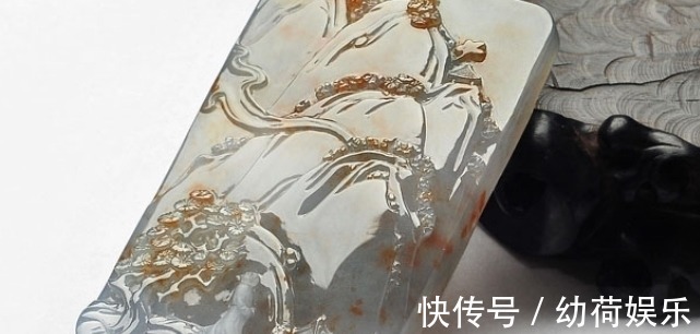 翡翠手镯&对于翡翠的雕刻,其实也有一些规律的,一起扒开这些细节来看看