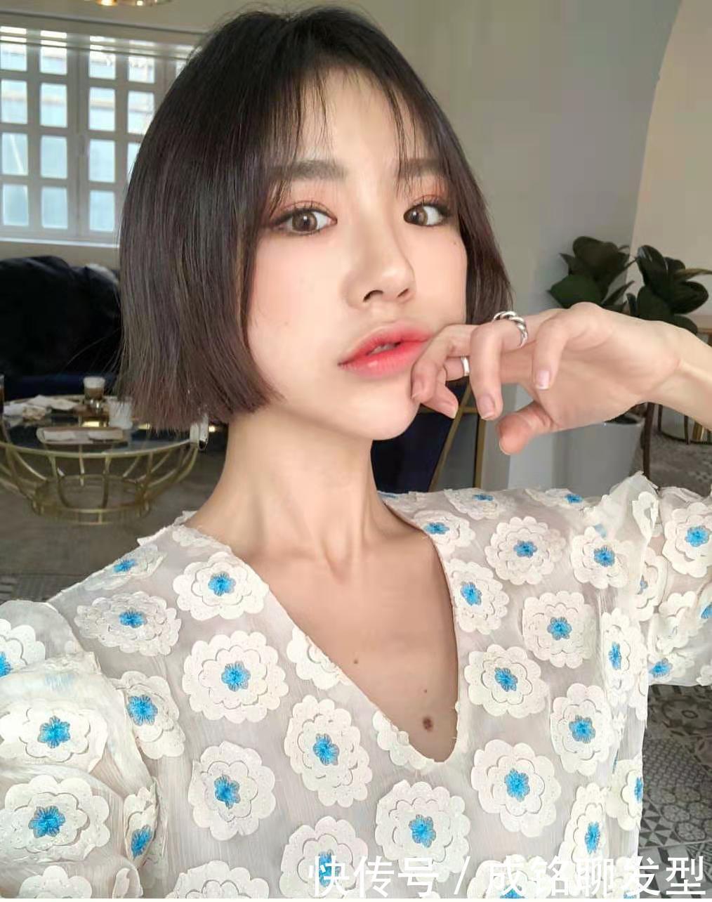 空气刘海|圆脸女生千万别剪齐嘴短发,尽管显脸瘦也很时尚,不适合也是白搭