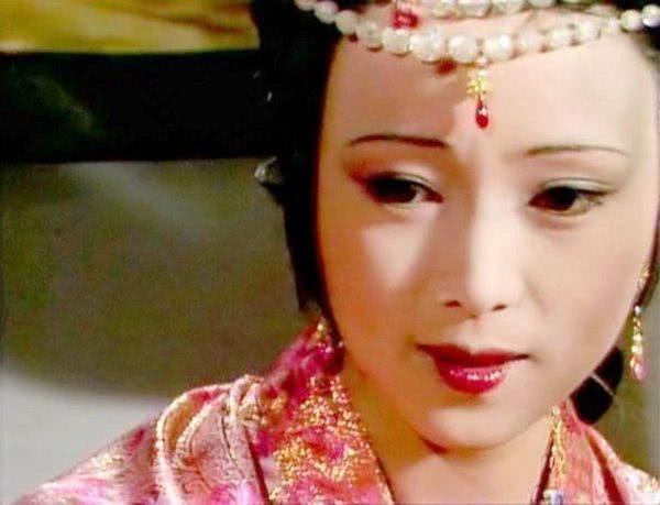 点亮|红楼梦中无处不在的月亮,点亮了故事里的人,留下了记忆中故事