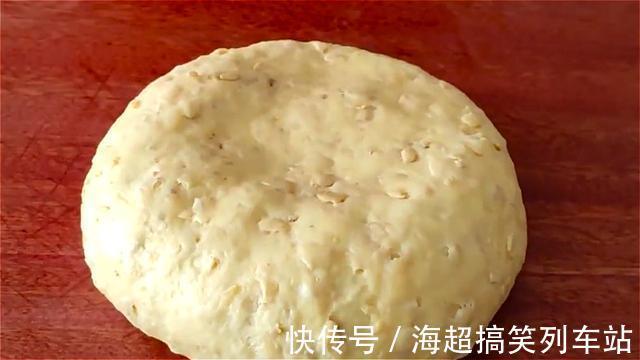 好吃|燕麦这样做太好吃了,往里面加3个鸡蛋,比油条好吃,比馅饼简单