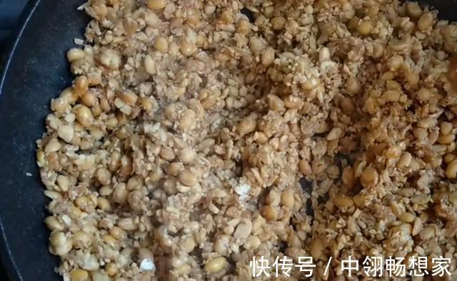 开胃|一斤黄豆，2斤辣椒，教你一个最独特做法，开胃下饭，放一年不坏