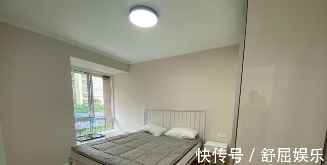 耐看|她家花了三个月装修完工,不做电视墙,不做吊顶,越简单越耐看