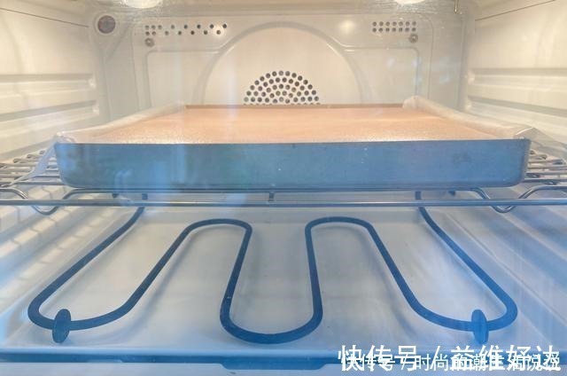 开裂|自制香浓的可可蛋糕卷，做法简单又方便，怎么卷都不开裂